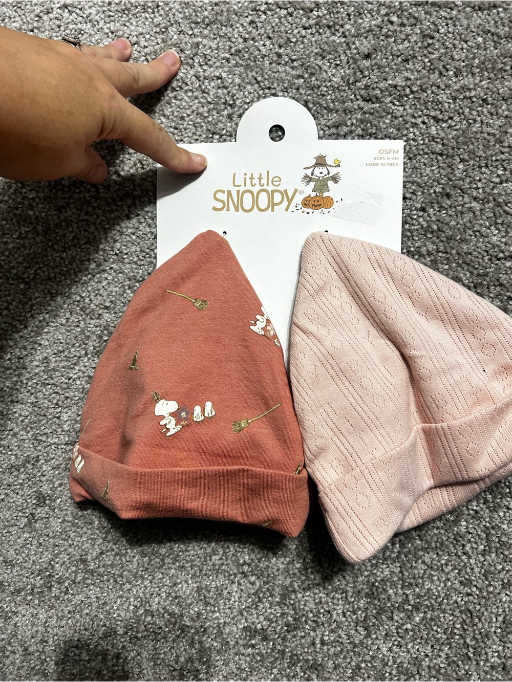 Little snoopy Peanuts Infant Baby 0-6 months Hat 2 Pack New Fall Girls